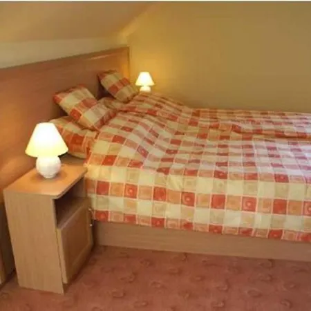 Turul Etterem Es Panzio Pensjonat